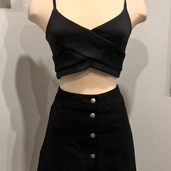 Top Sleeveless - Picture 3 of 10